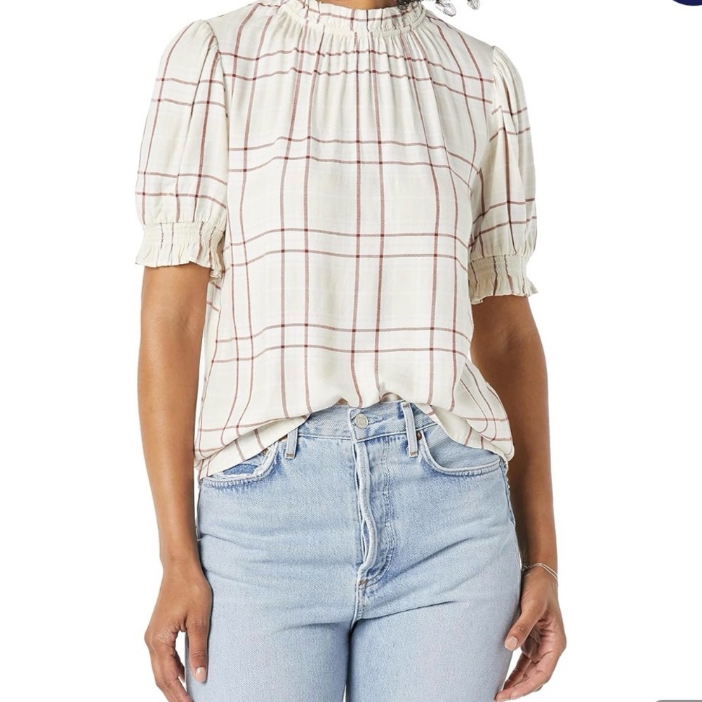 Amazon Essentials Women's Fluid Twill Short Puff Sleeve